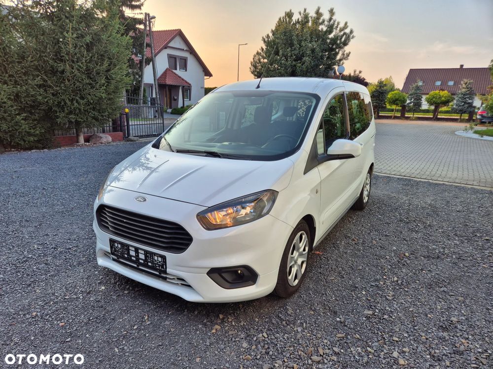 Ford Tourneo Courier 1.5 TDCi Trend - 10