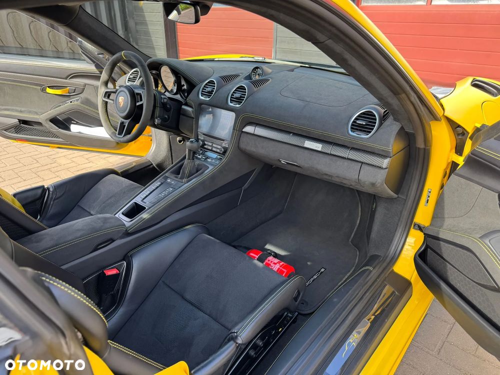 Porsche 718 Cayman - 6
