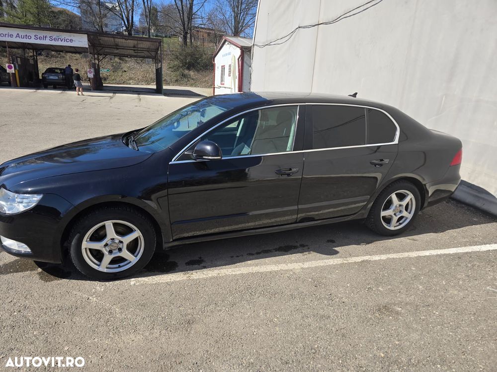 Skoda Superb 1.8 TSI Ambition DSG - 6