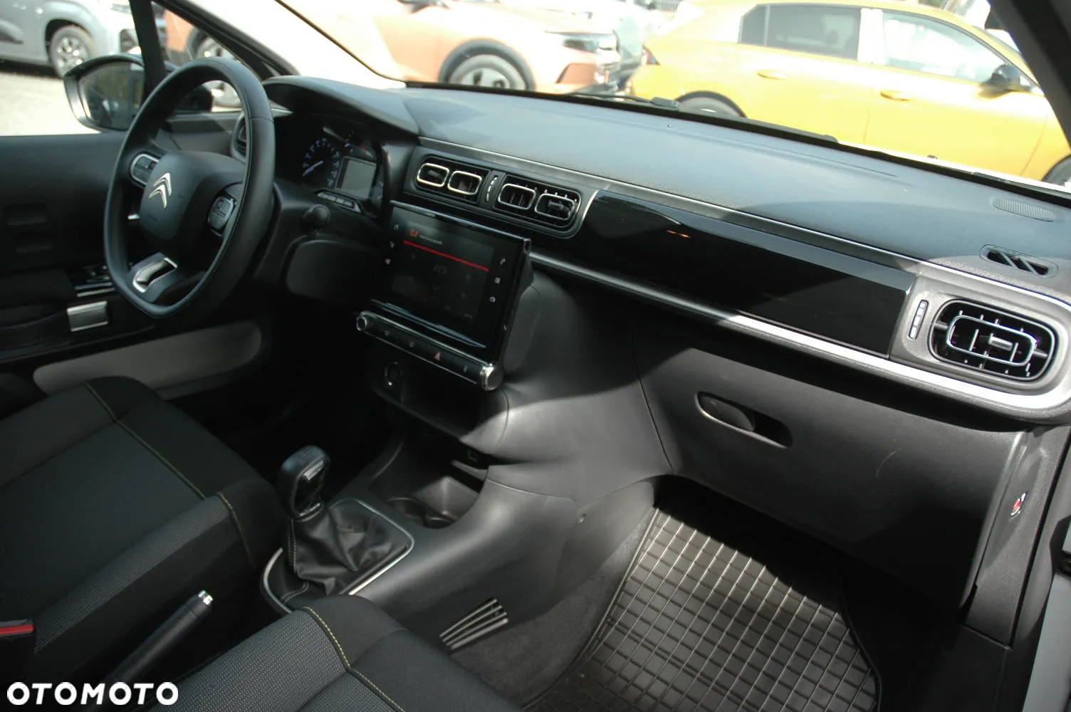Citroën C3 1.2 PureTech Shine - 7
