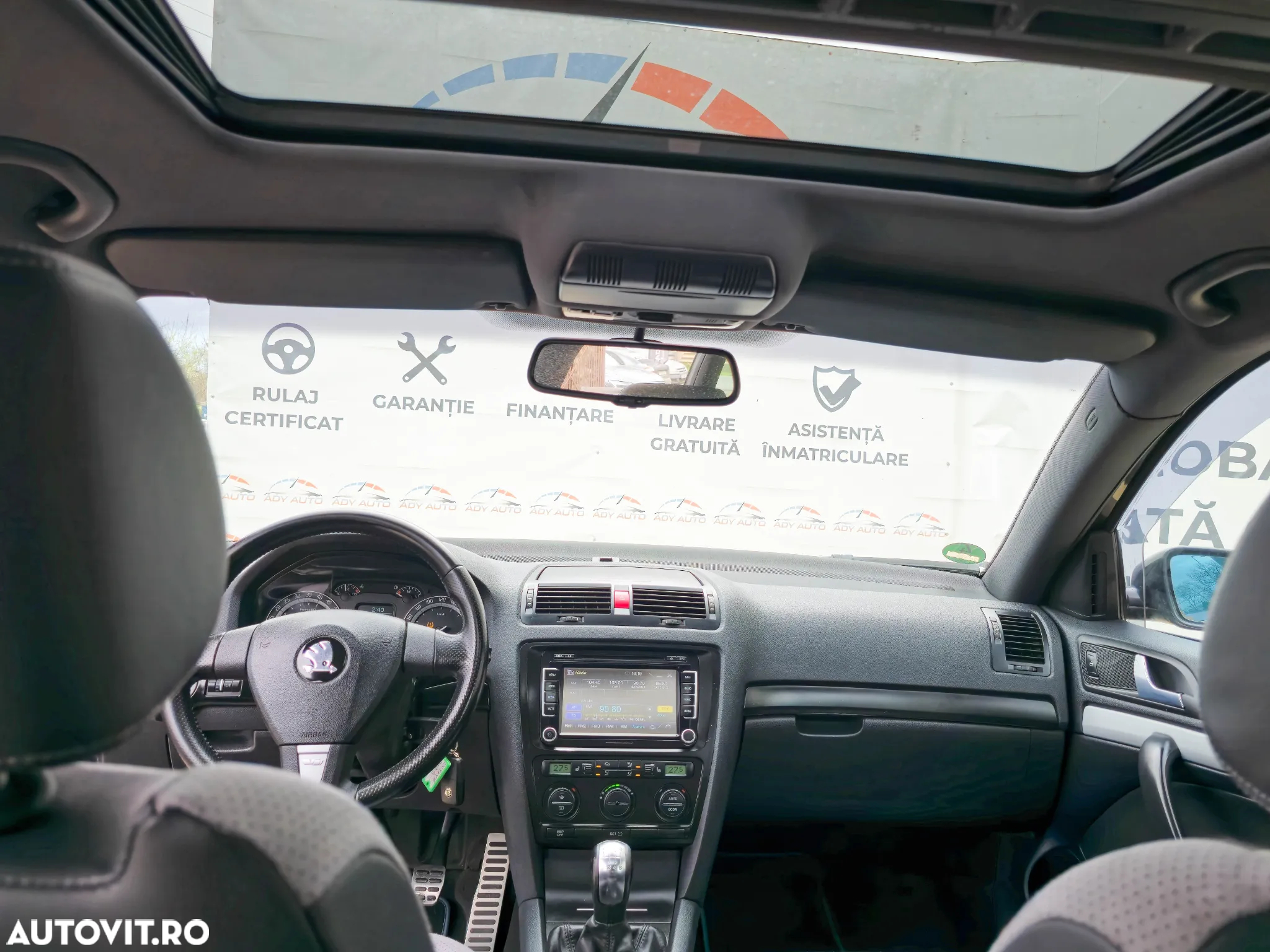 Skoda Octavia Combi 2.0 TFSI RS - 22