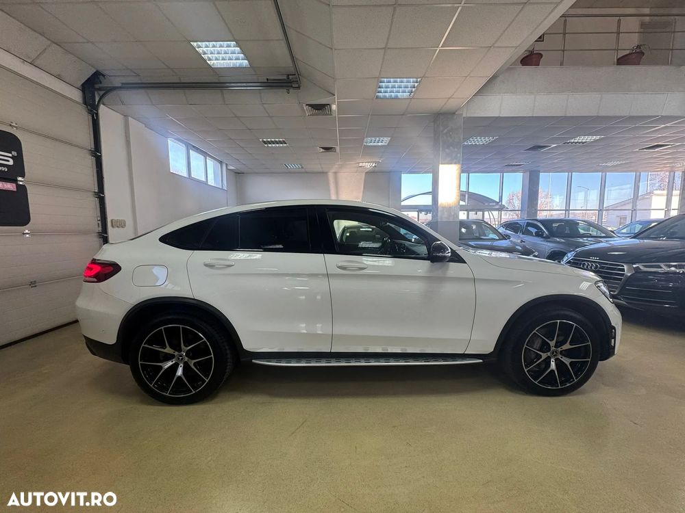 Mercedes-Benz GLC Coupe 300 de 4Matic 9G-TRONIC AMG Line - 8