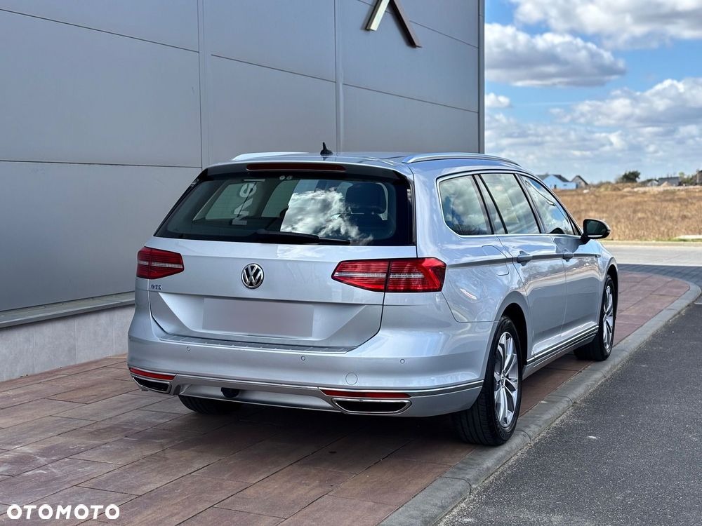 Volkswagen Passat - 5