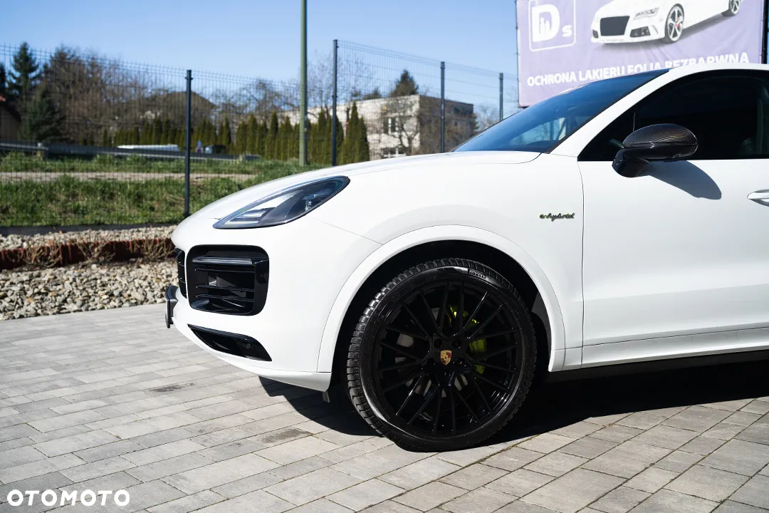 Porsche Cayenne Coupe Platinum Edition - 6
