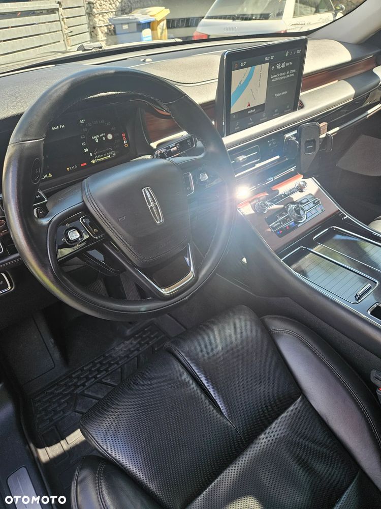 Lincoln Aviator - 5