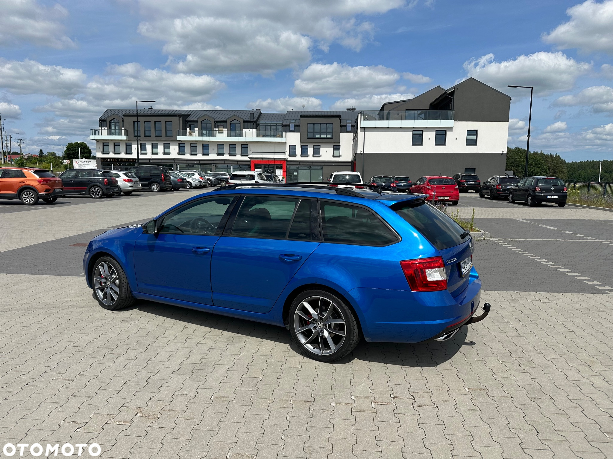 Skoda Octavia Combi 2.0 TDI DSG RS - 8