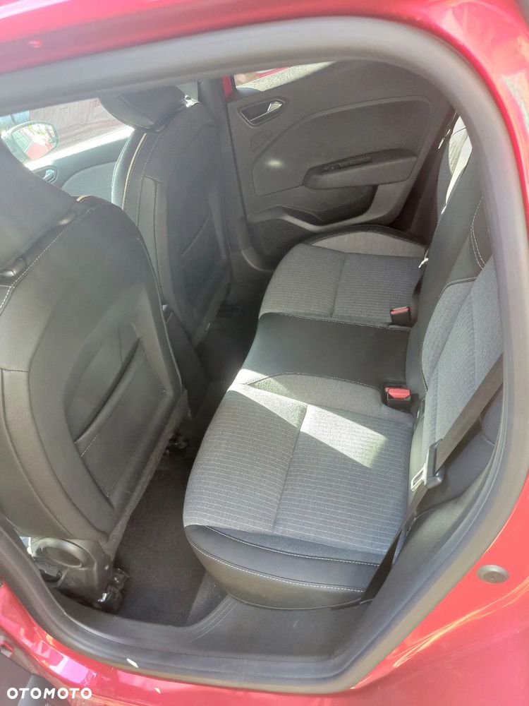 Renault Clio 1.0 TCe Techno - 13