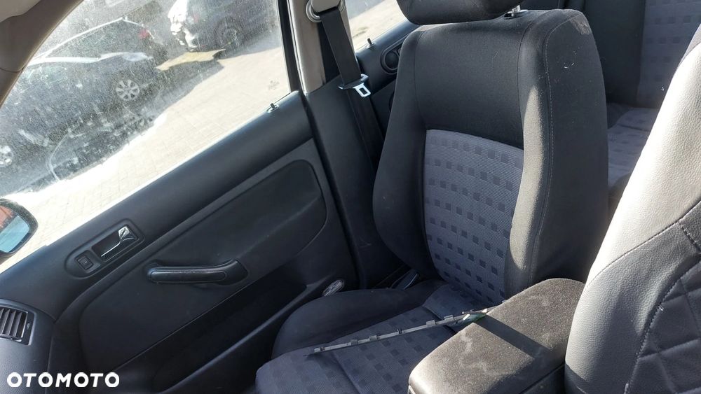 VW bora 2,0 b 1,9 d na części sedan kombi drzwi szyba lusterko błotnik silnik skrzynia rozrusznik itp - 11