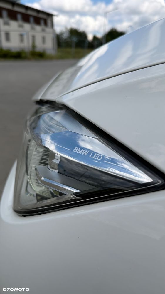 BMW Seria 3 318i - 21