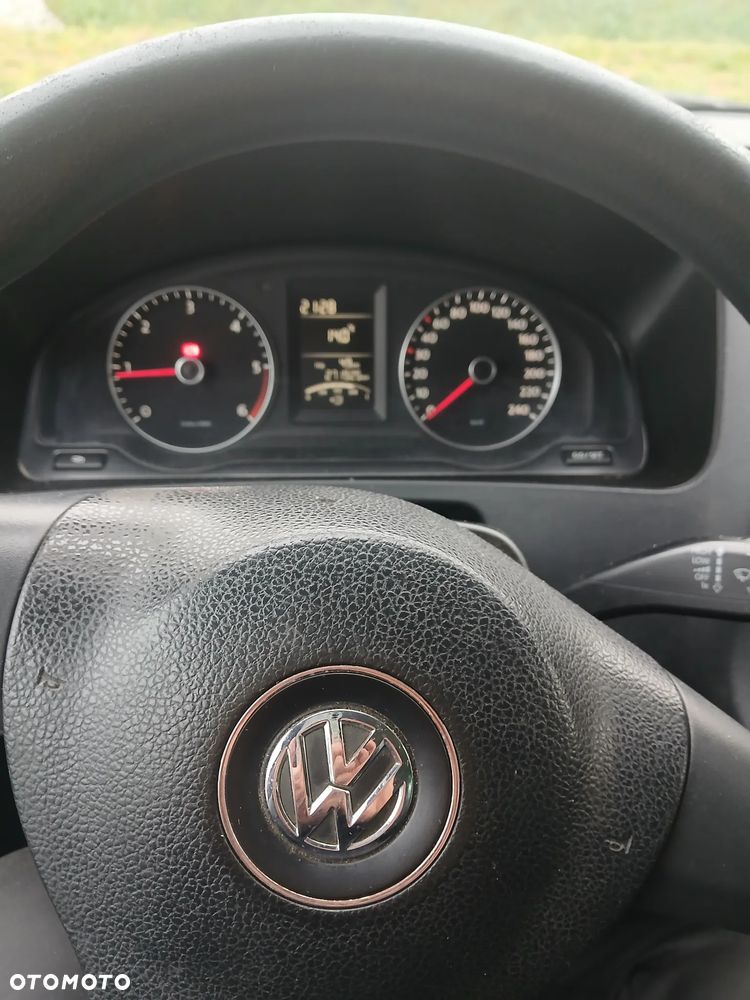 Volkswagen Caravelle - 2