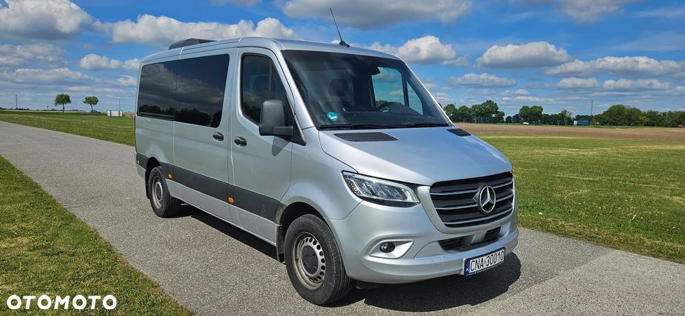 Mercedes-Benz Sprinter - 2