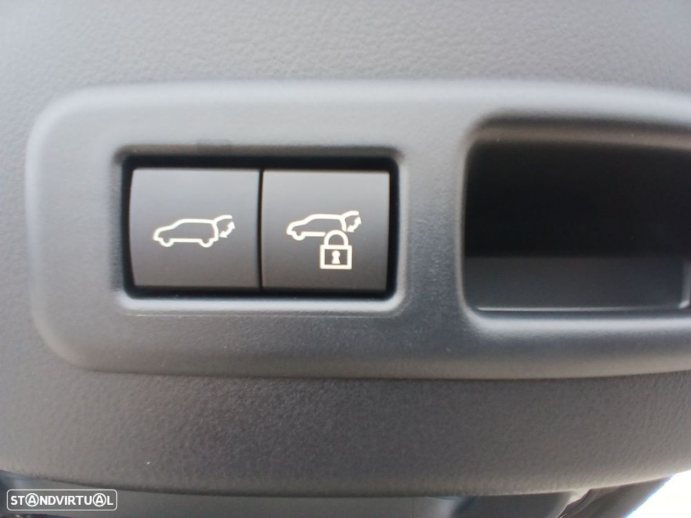 Lexus LBX Emotion - 11