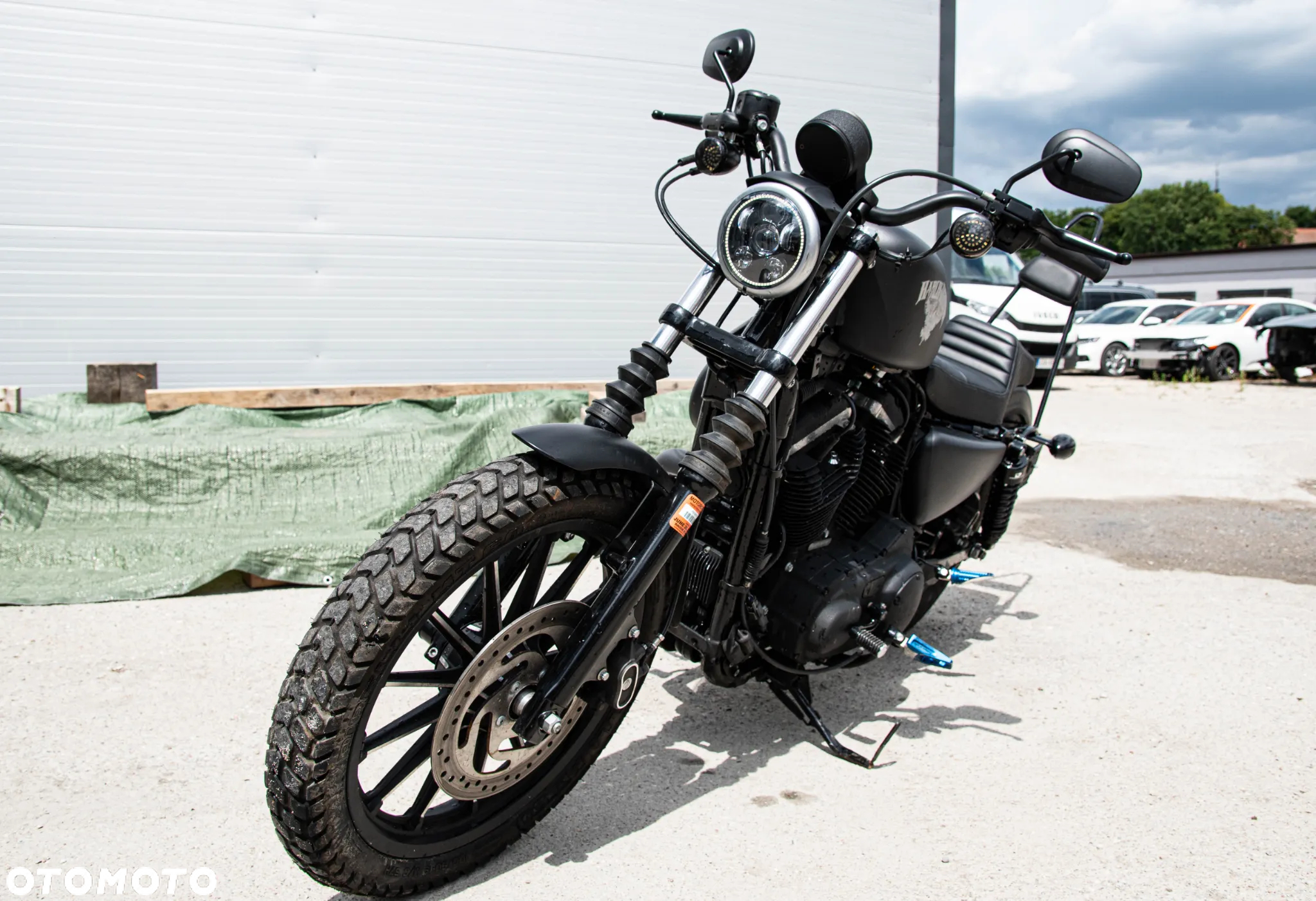 Harley-Davidson Sportster Iron 883 - 2