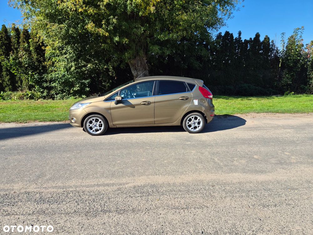 Ford Fiesta - 19