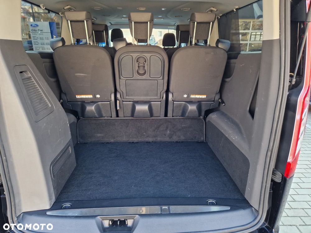 Ford Tourneo Custom - 3