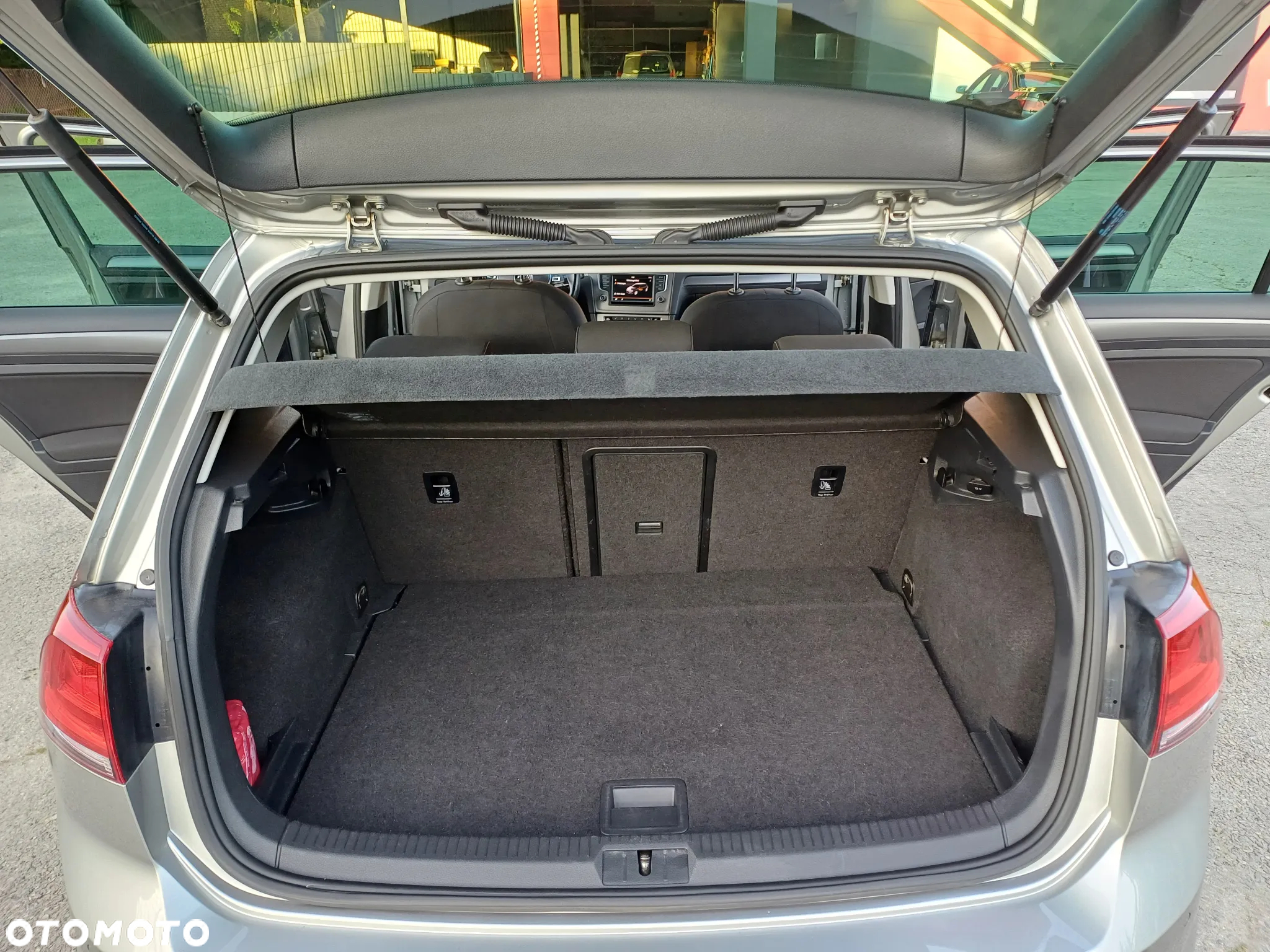 Volkswagen Golf 2.0 BlueTDI Comfortline - 22