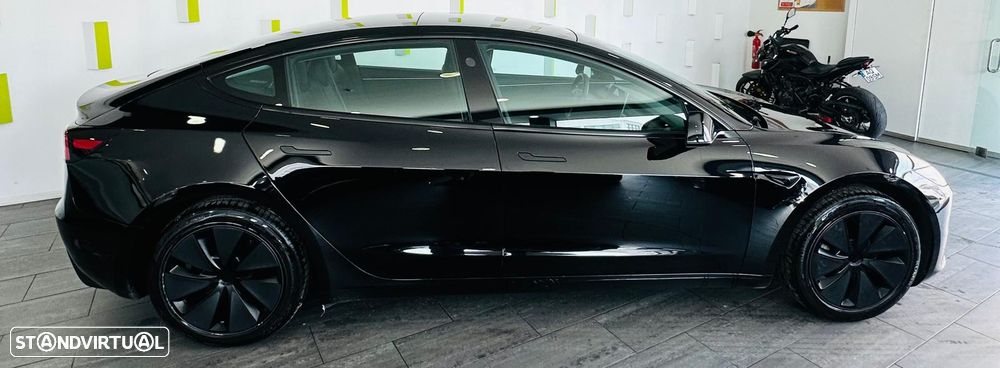 Tesla Model 3 Long-Range Dual Motor AWD - 4