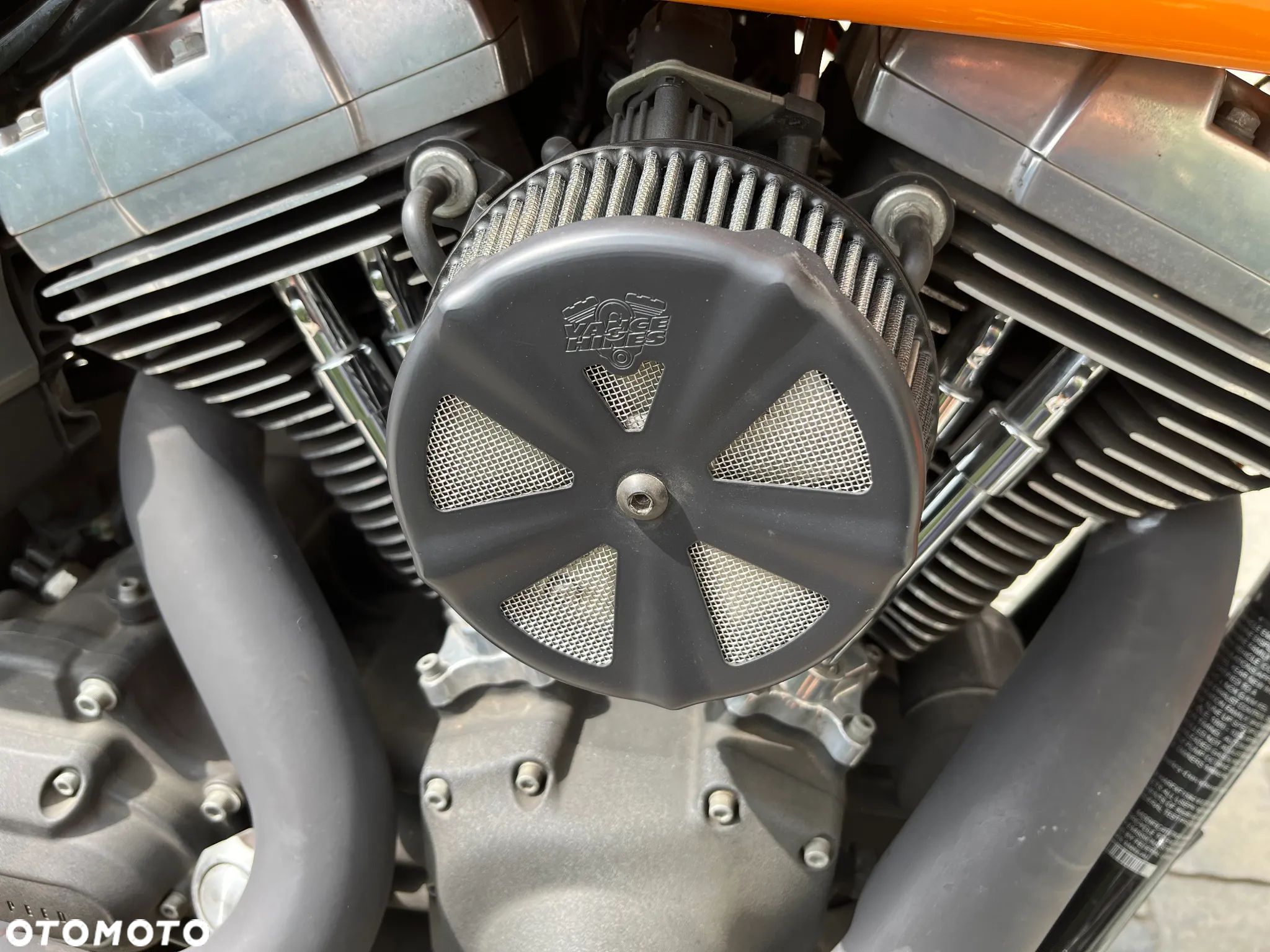 Harley-Davidson Dyna Fat Bob - 4