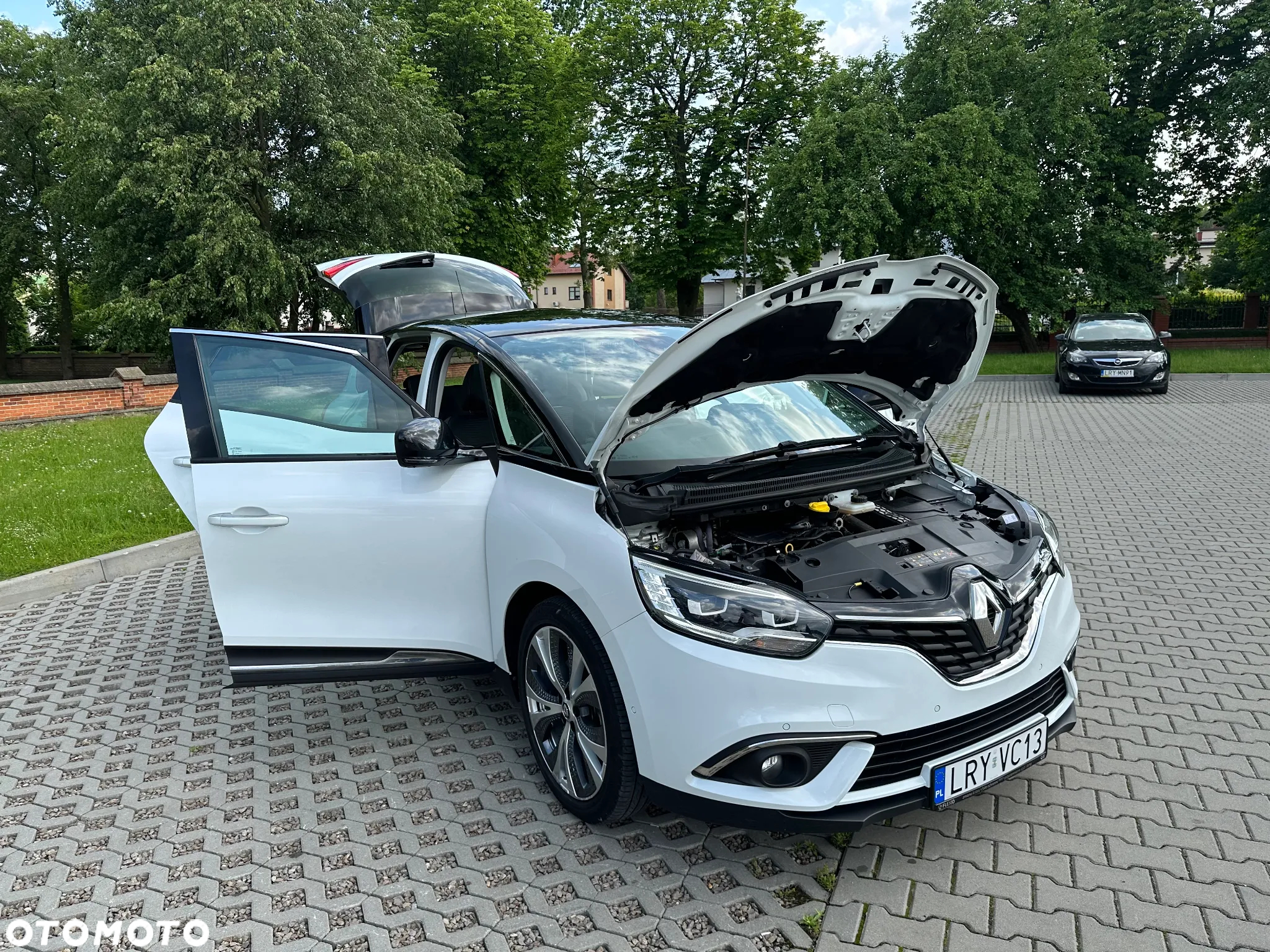 Renault Scenic 1.6 dCi Bose EDC - 23
