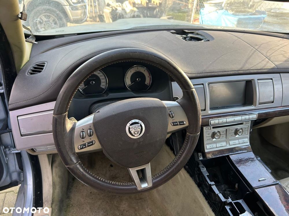 Jaguar XF 3.0 V6 S - 5