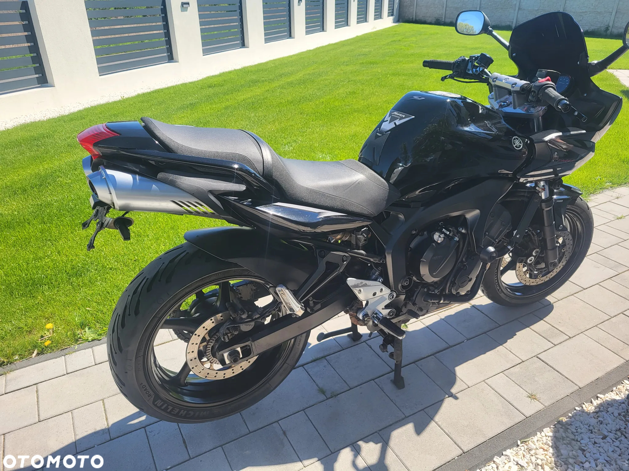 Yamaha FZ6 - 7