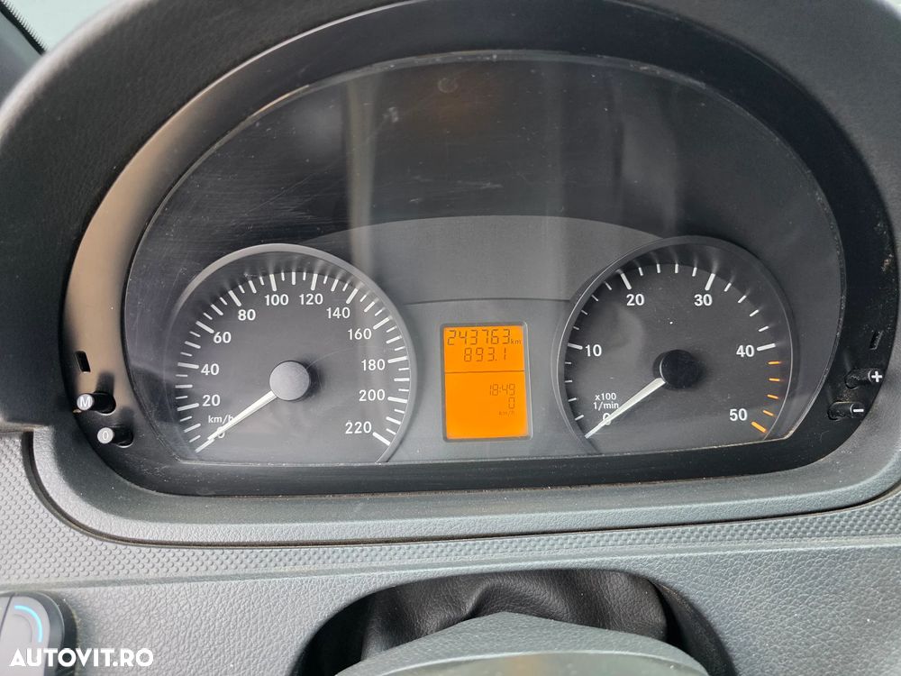 Mercedes-Benz Vito - 8
