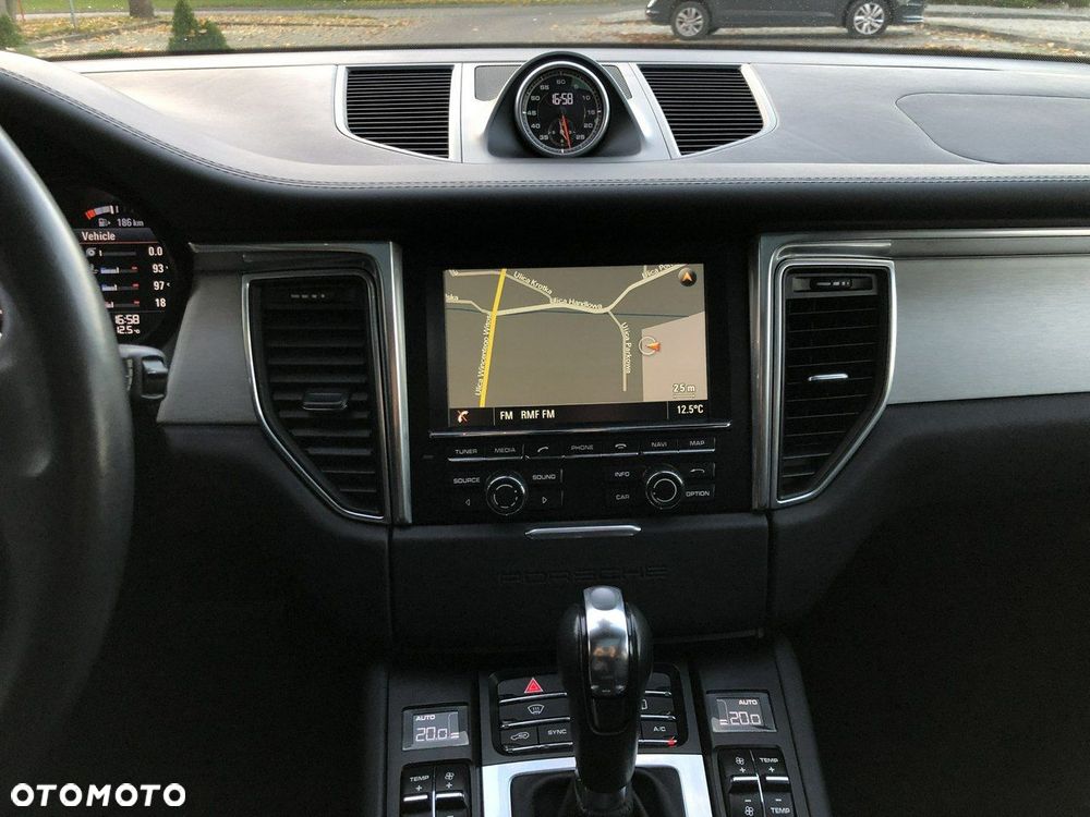 Porsche Macan - 20