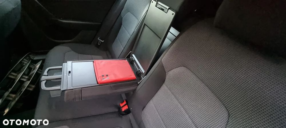 Volkswagen Passat 1.6 TDI Comfortline - 21