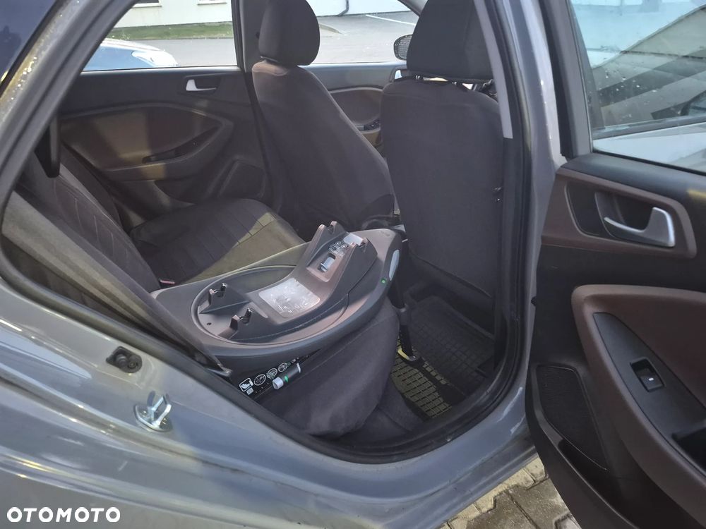 Hyundai i20 1.1 CRDi - 13