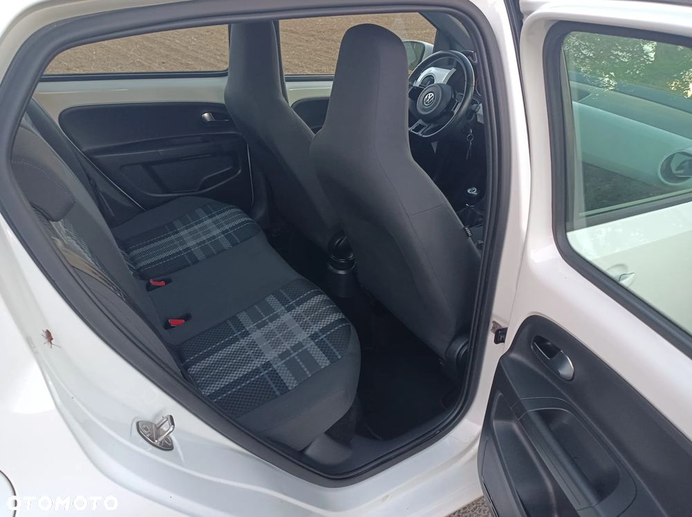 Volkswagen up! club - 9