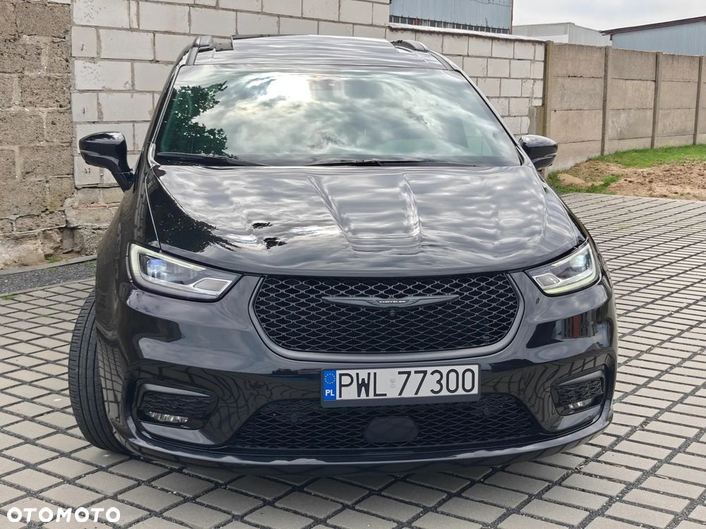 Chrysler Pacifica - 11