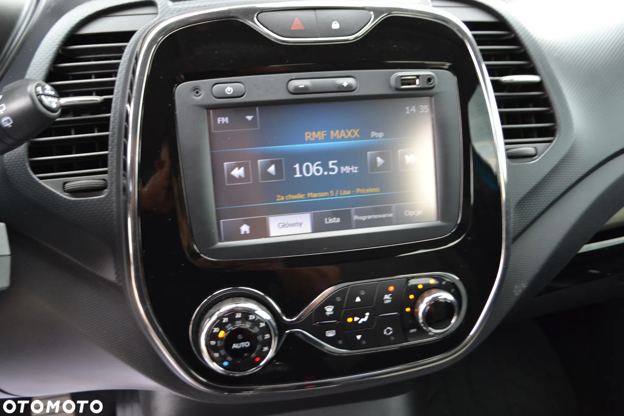 Renault Captur - 27