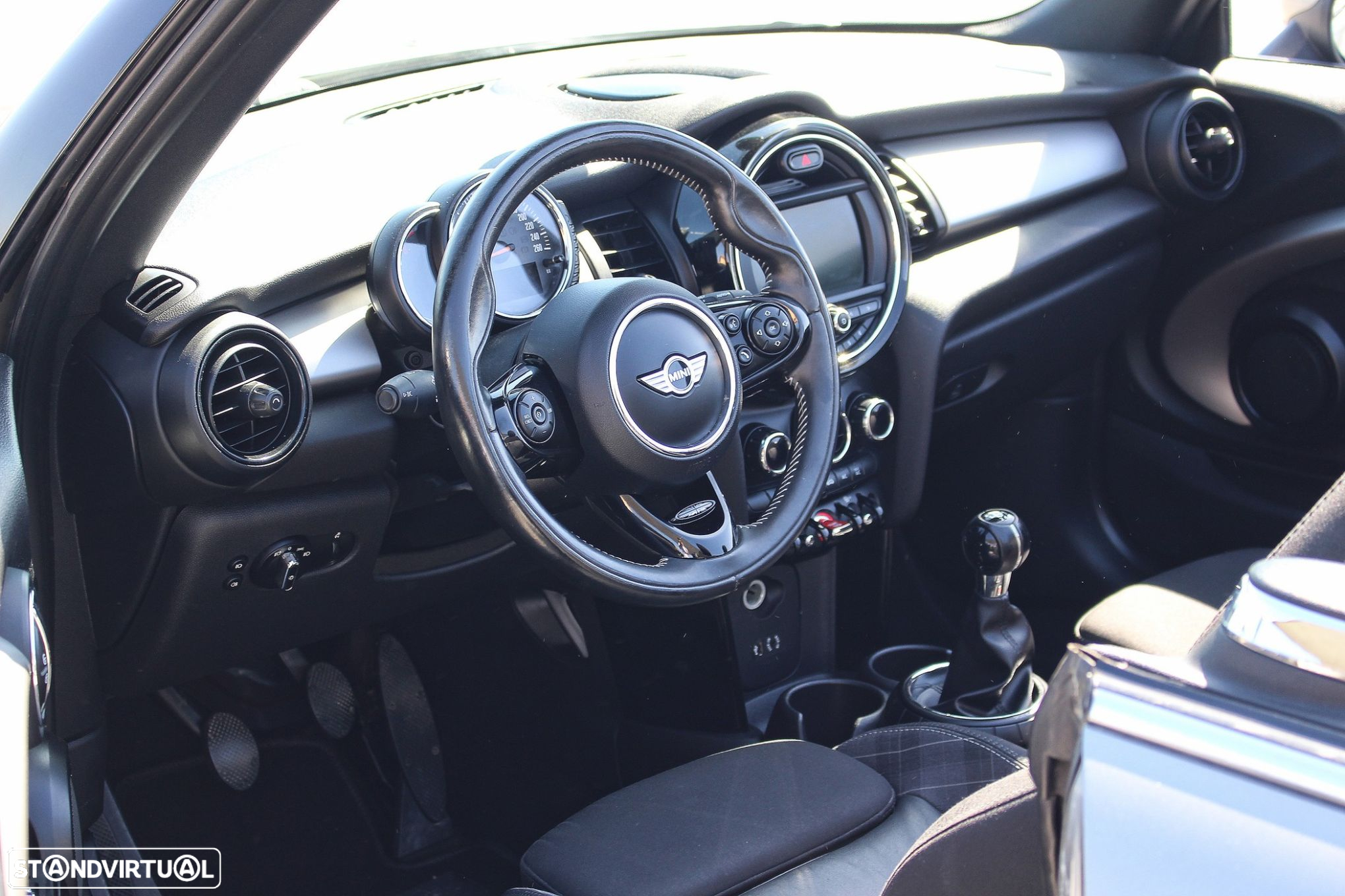 MINI Cabrio Cooper D - 26