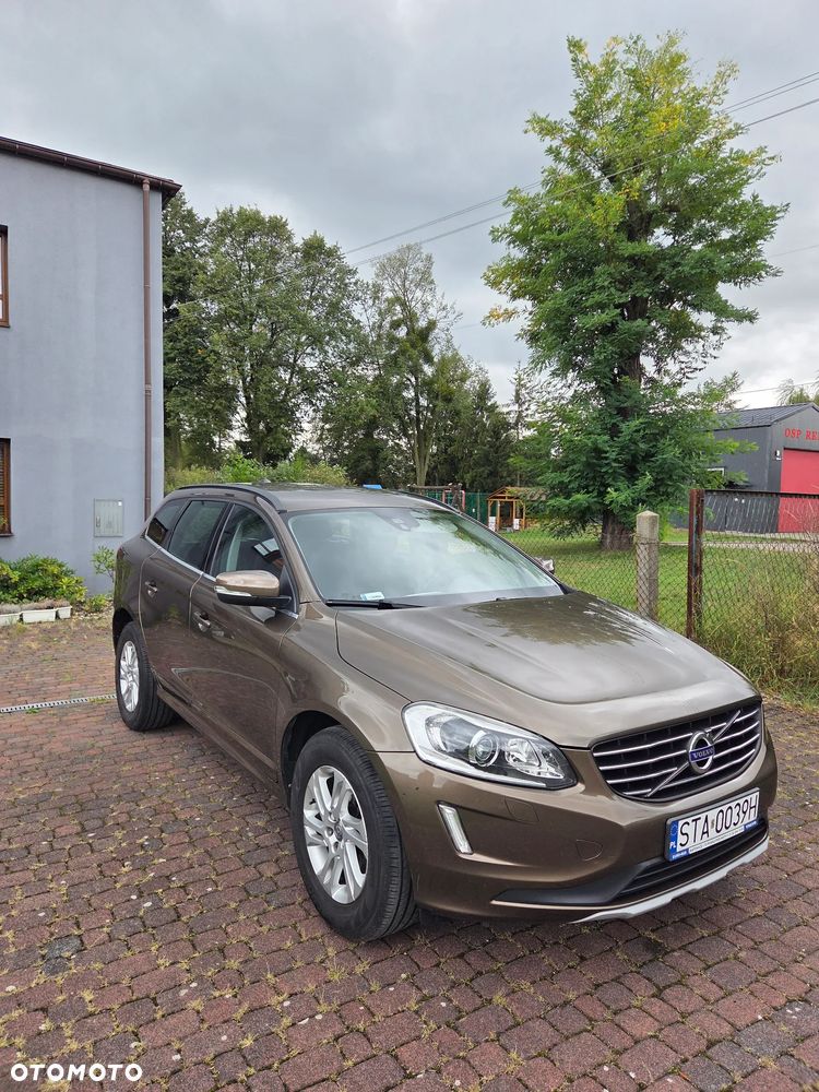 Volvo XC 60 D3 Drive-E Momentum - 4