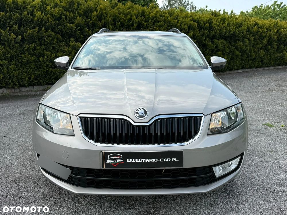 Skoda Octavia 2.0 TDI SCR Style DSG - 4