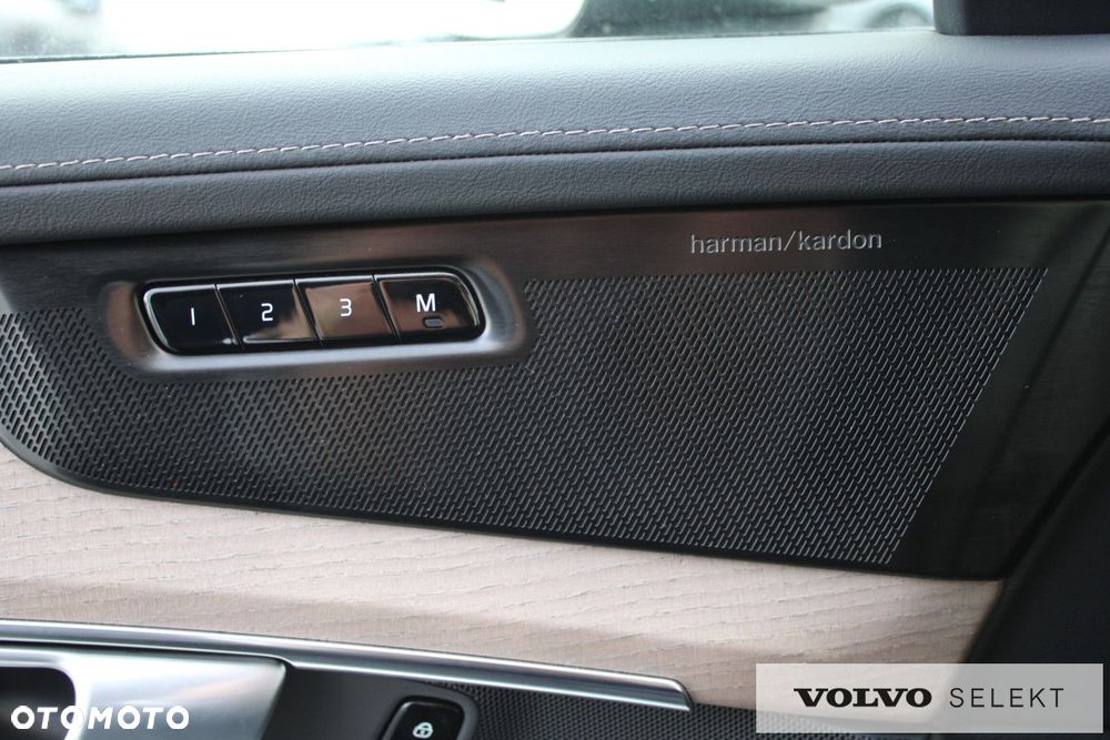 Volvo XC 90 - 16