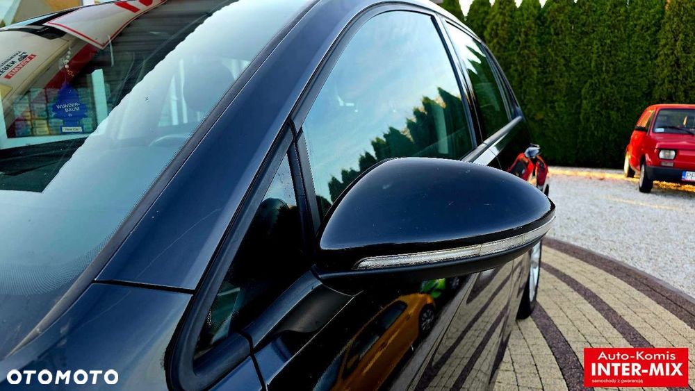 Volkswagen Golf - 32