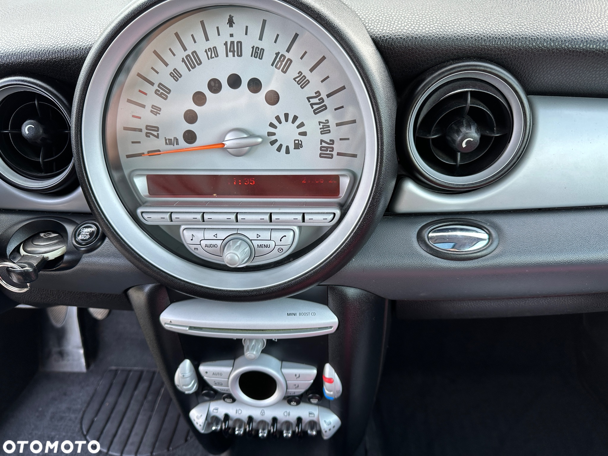MINI ONE Standard - 10