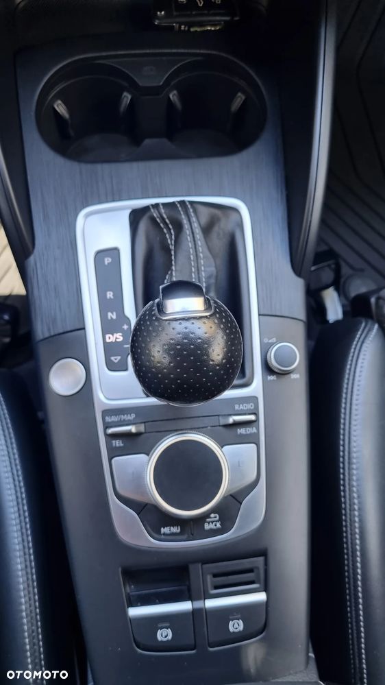 Audi e-tron - 12