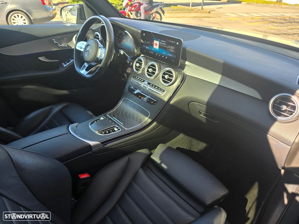 Mercedes-Benz GLC 300 de 4Matic 9G-TRONIC AMG Line Plus - 23