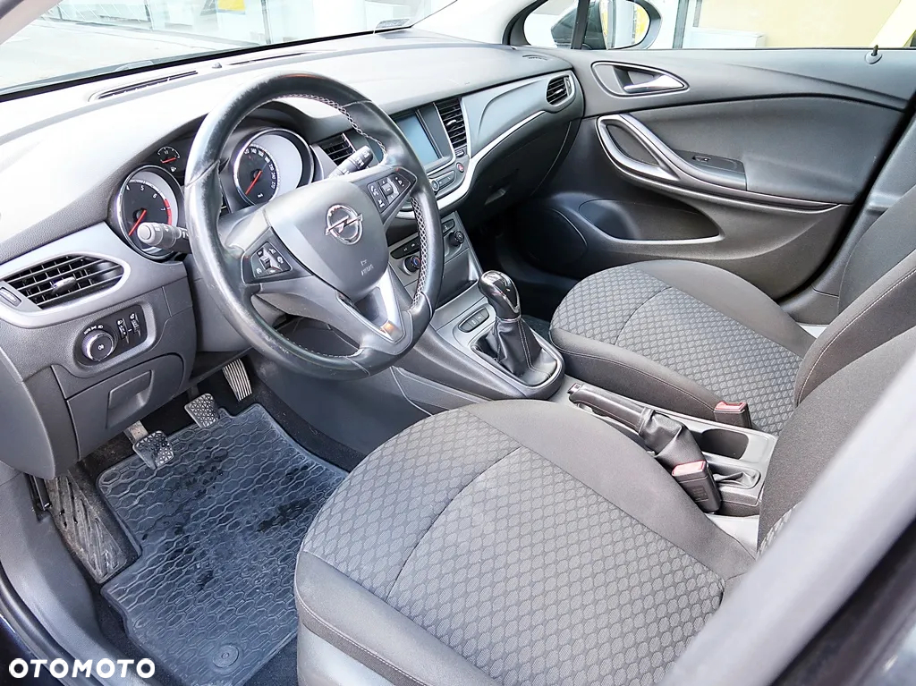 Opel Astra V 1.4 T Enjoy - 10