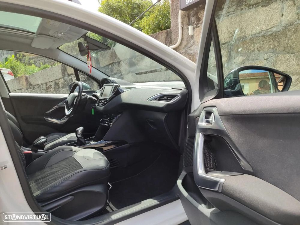 Peugeot 2008 - 14