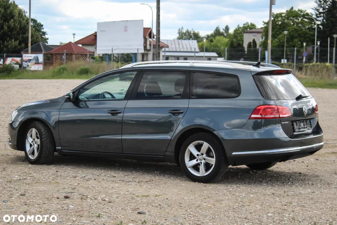 Volkswagen Passat Variant 2.0 TDI DSG BlueMotion Technology Comfortline - 11