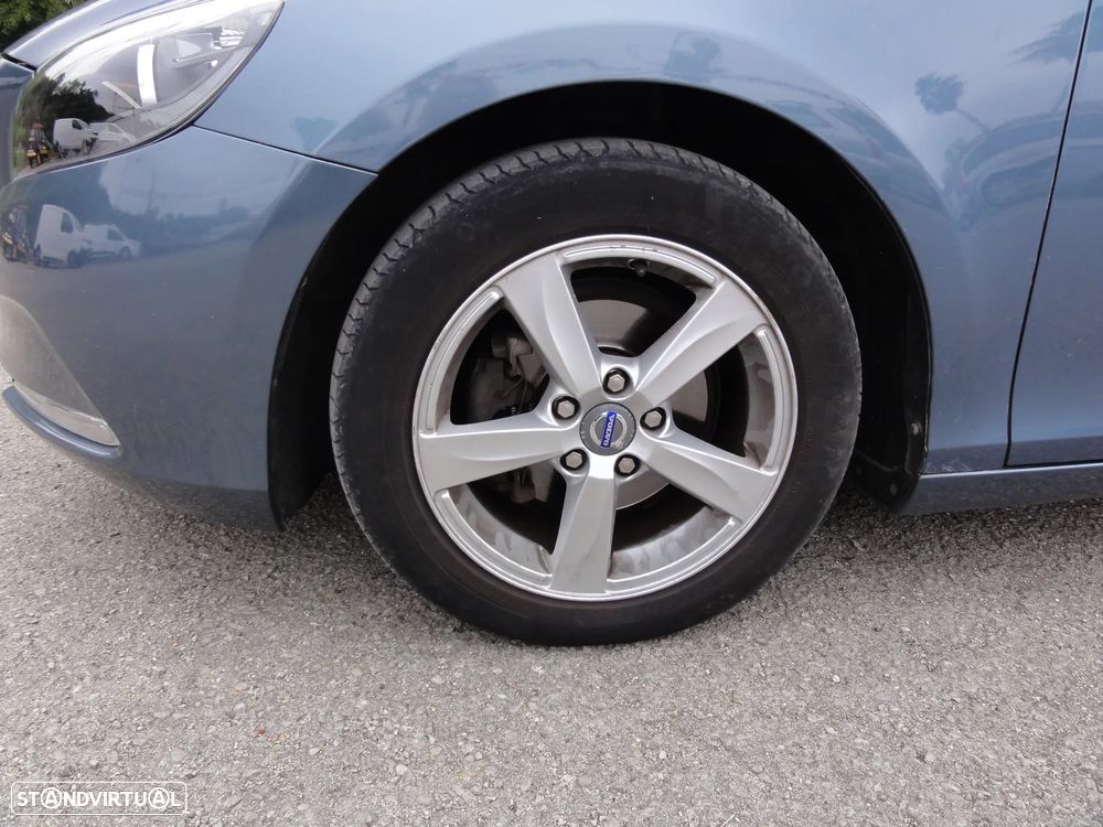 Volvo V40 D2 Momentum - 6