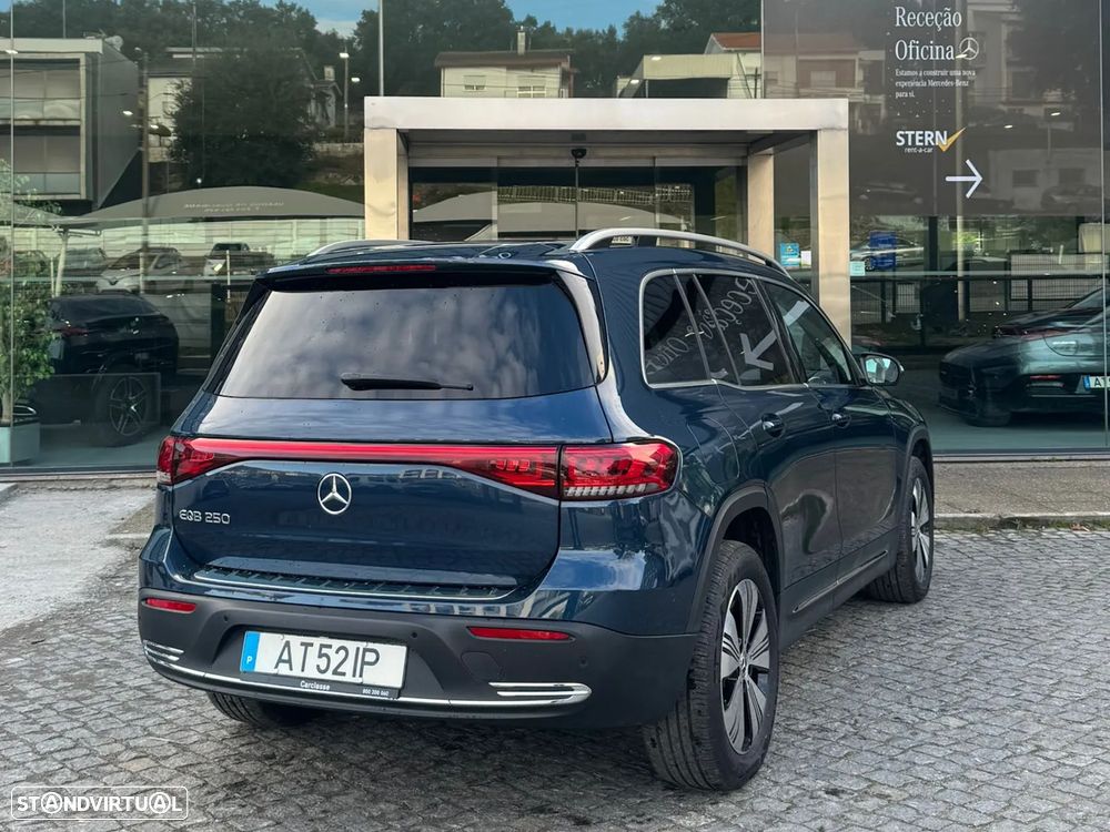 Mercedes-Benz EQB 250 Progressive - 9