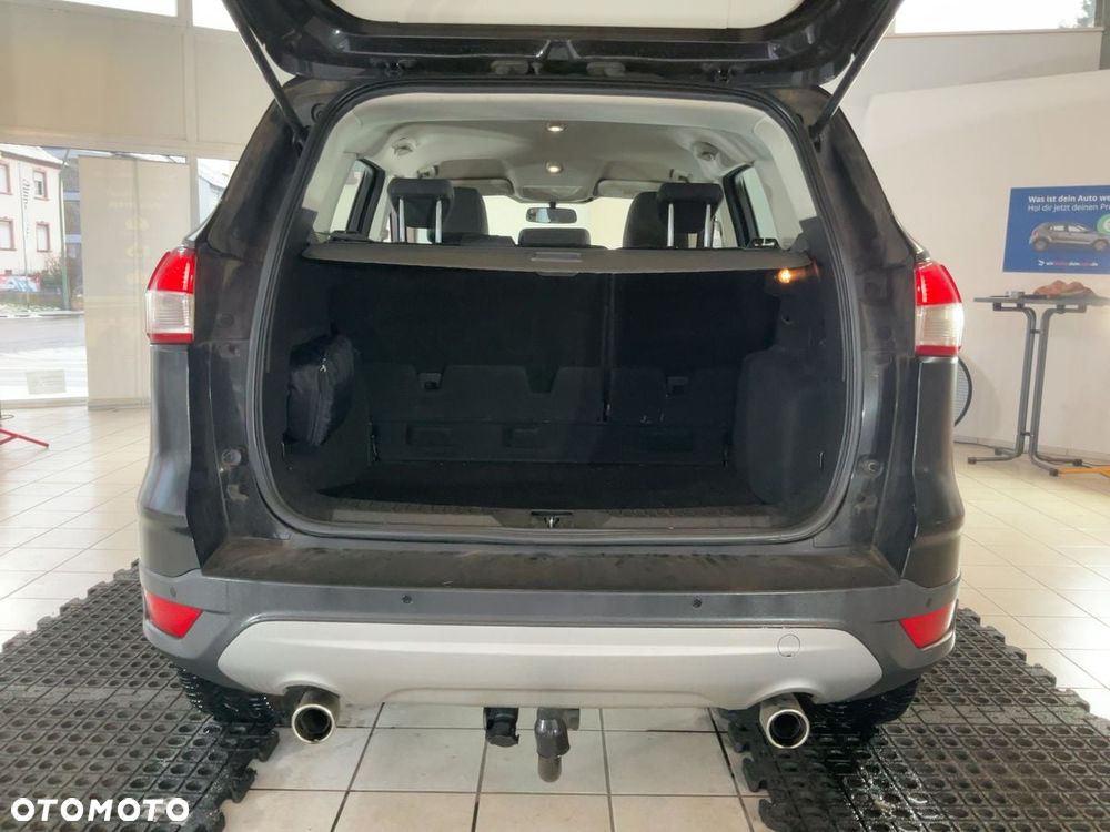 Ford Kuga 2.0 TDCi 2x4 Titanium - 15
