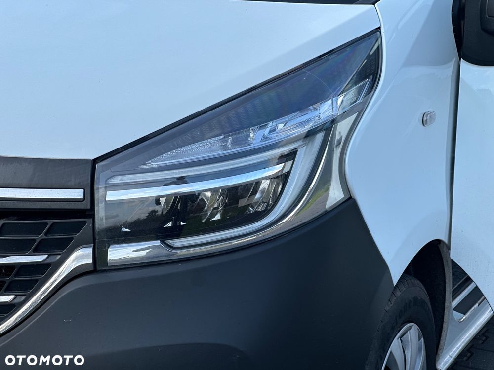 Renault Trafik - 15