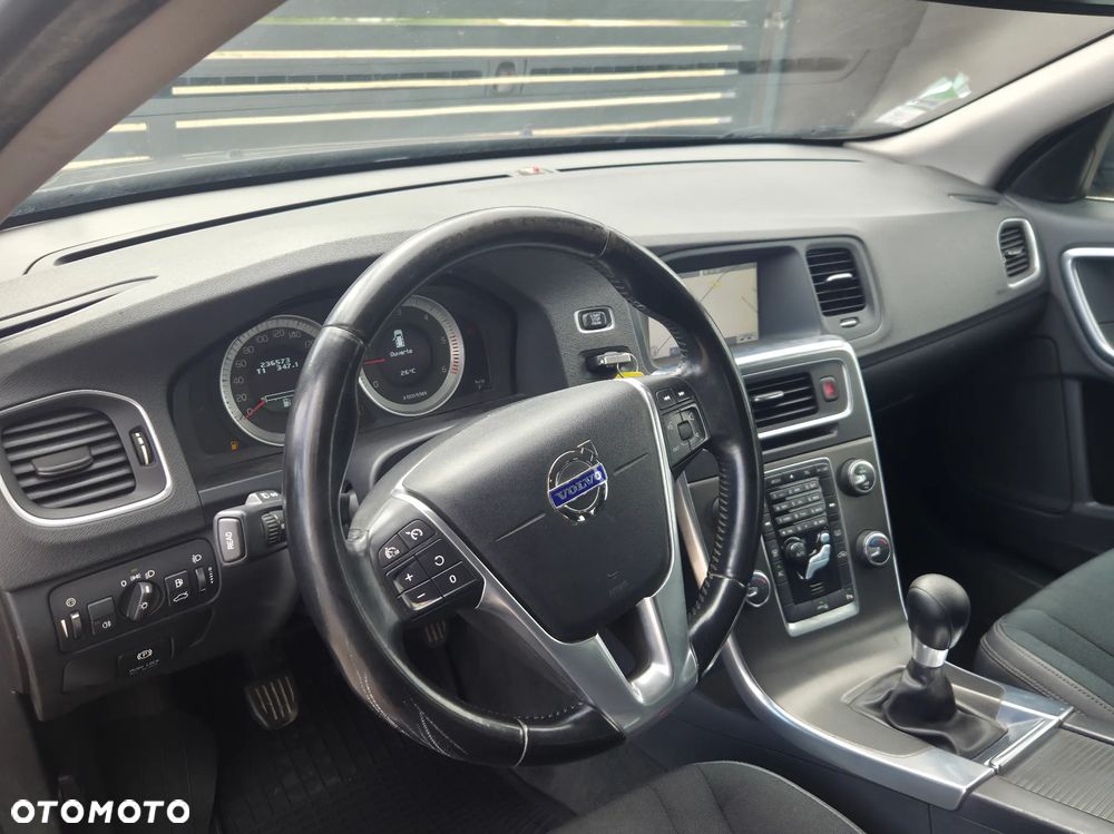Volvo V60 D3 Momentum - 21