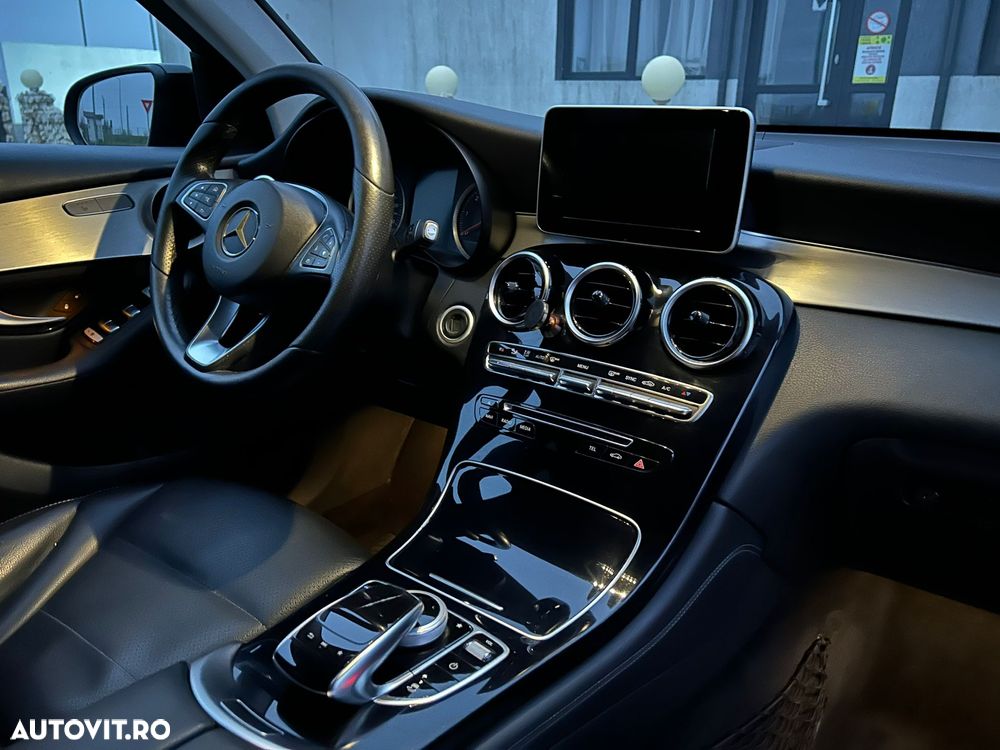 Mercedes-Benz GLC 220 d 4MATIC - 13