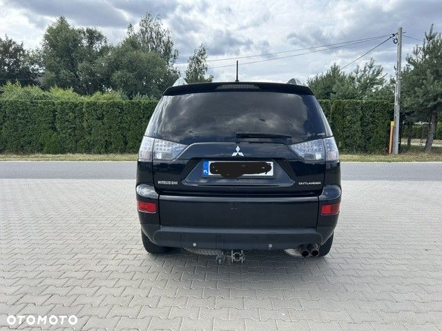 Mitsubishi Outlander 2.0 DID Intense + - 5
